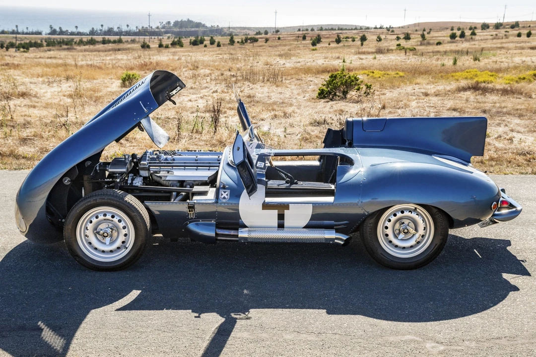 Jaguar Replica - Image 11 of 31