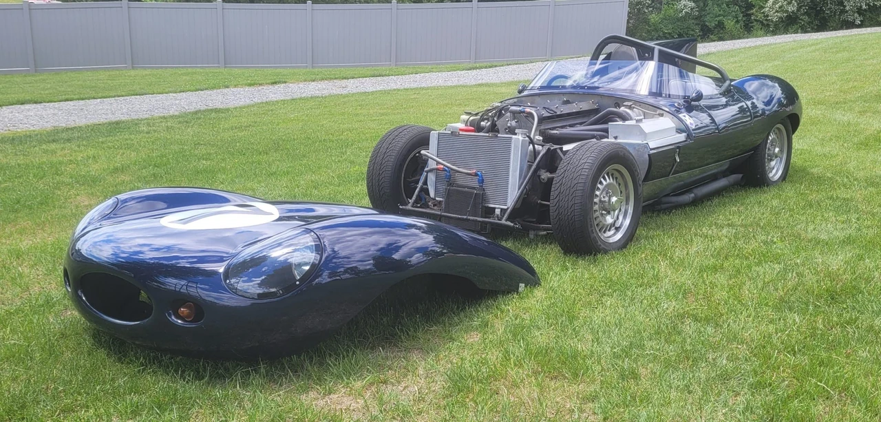 Jaguar Replica - Image 16 of 31