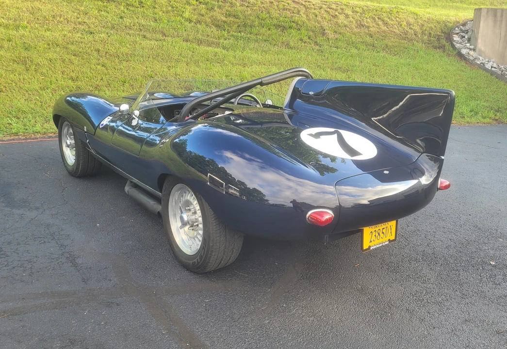 Jaguar Replica - Image 12 of 31