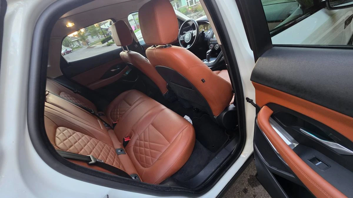 2019 Jaguar E-Pace - Image 14 of 18
