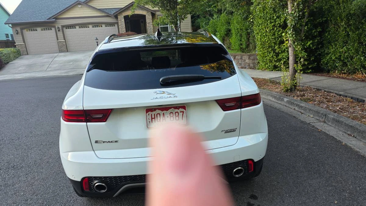 2019 Jaguar E-Pace - Image 7 of 18