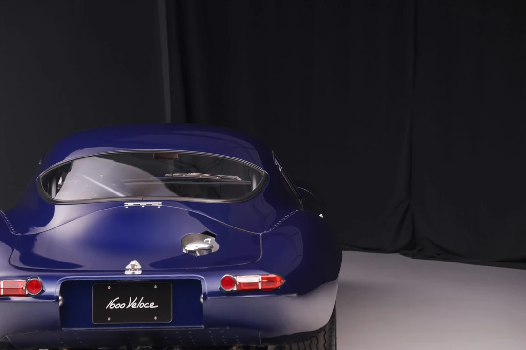 Jaguar Replica - Image 25 of 31