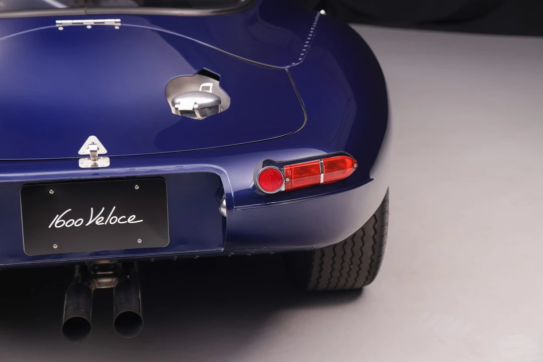 Jaguar Replica - Image 30 of 31