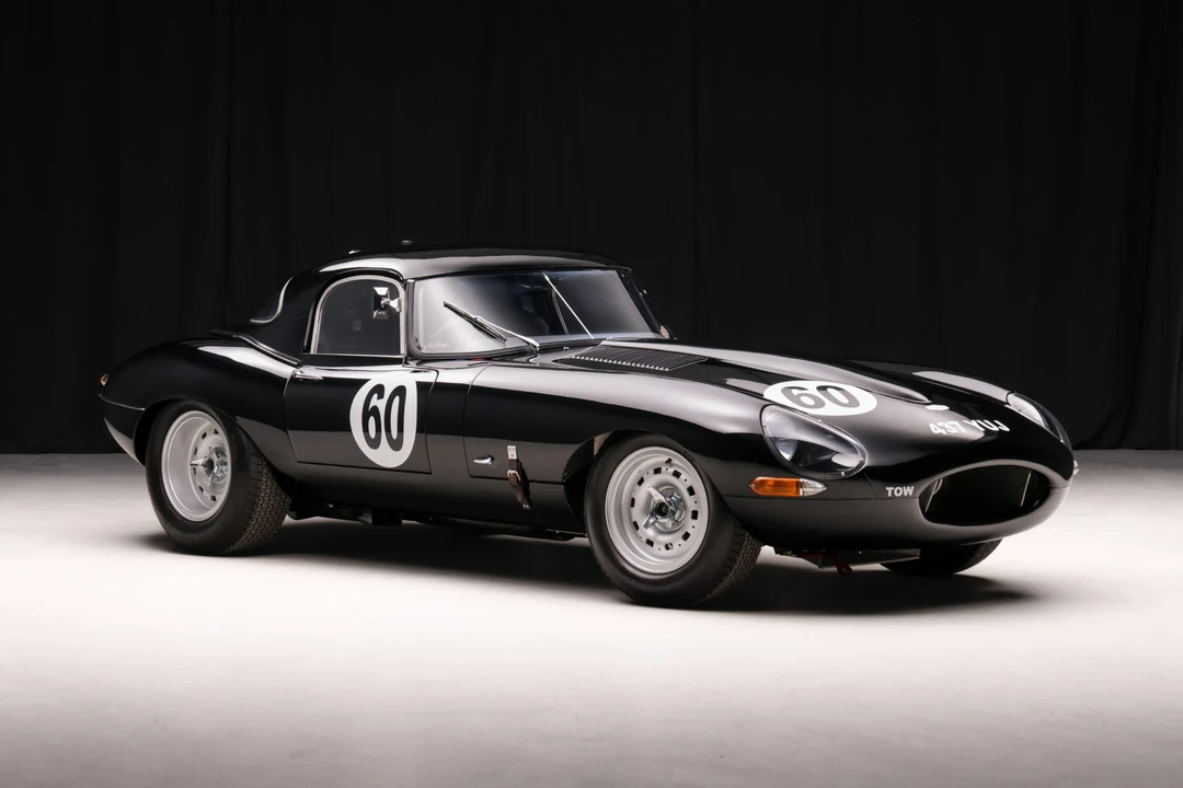 Jaguar Replica - Image 13 of 31