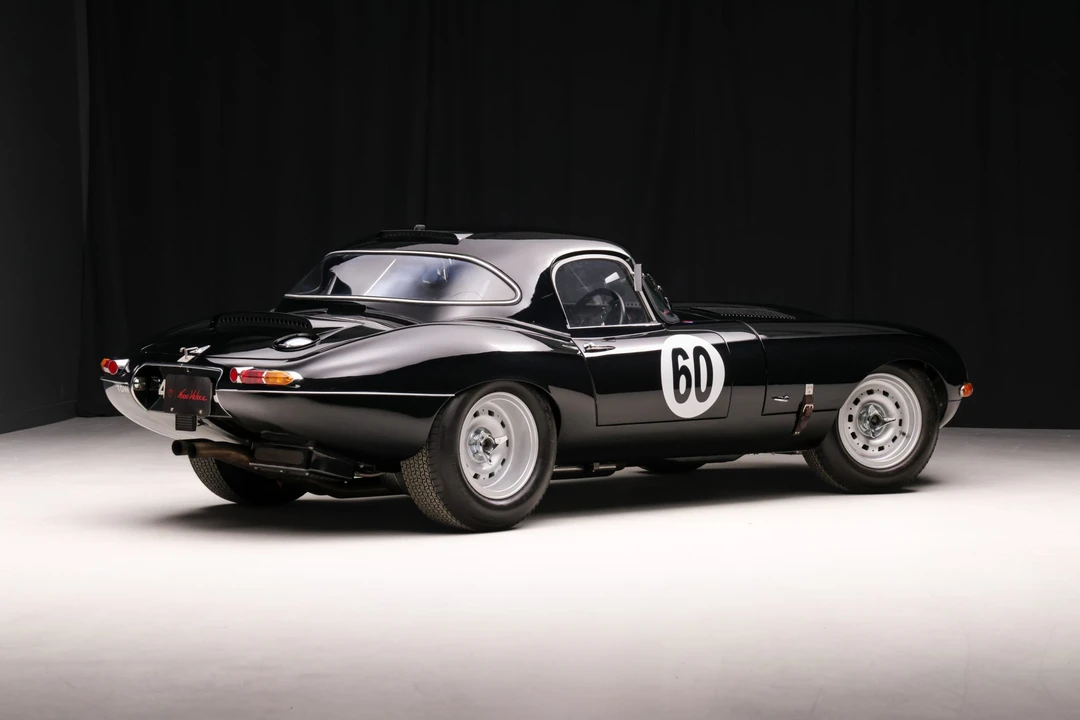Jaguar Replica - Image 10 of 31