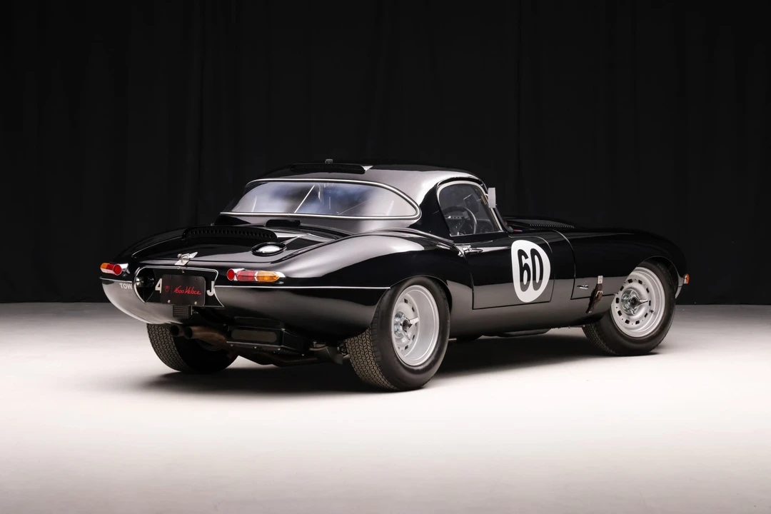 Jaguar Replica - Image 9 of 31