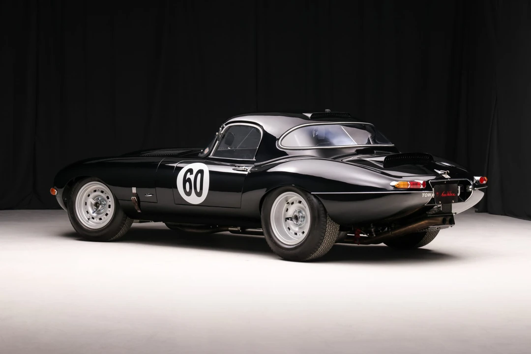 Jaguar Replica - Image 6 of 31