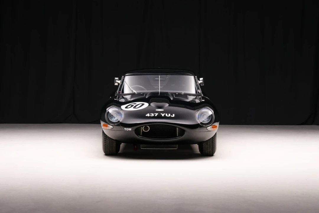 Jaguar Replica - Image 16 of 31