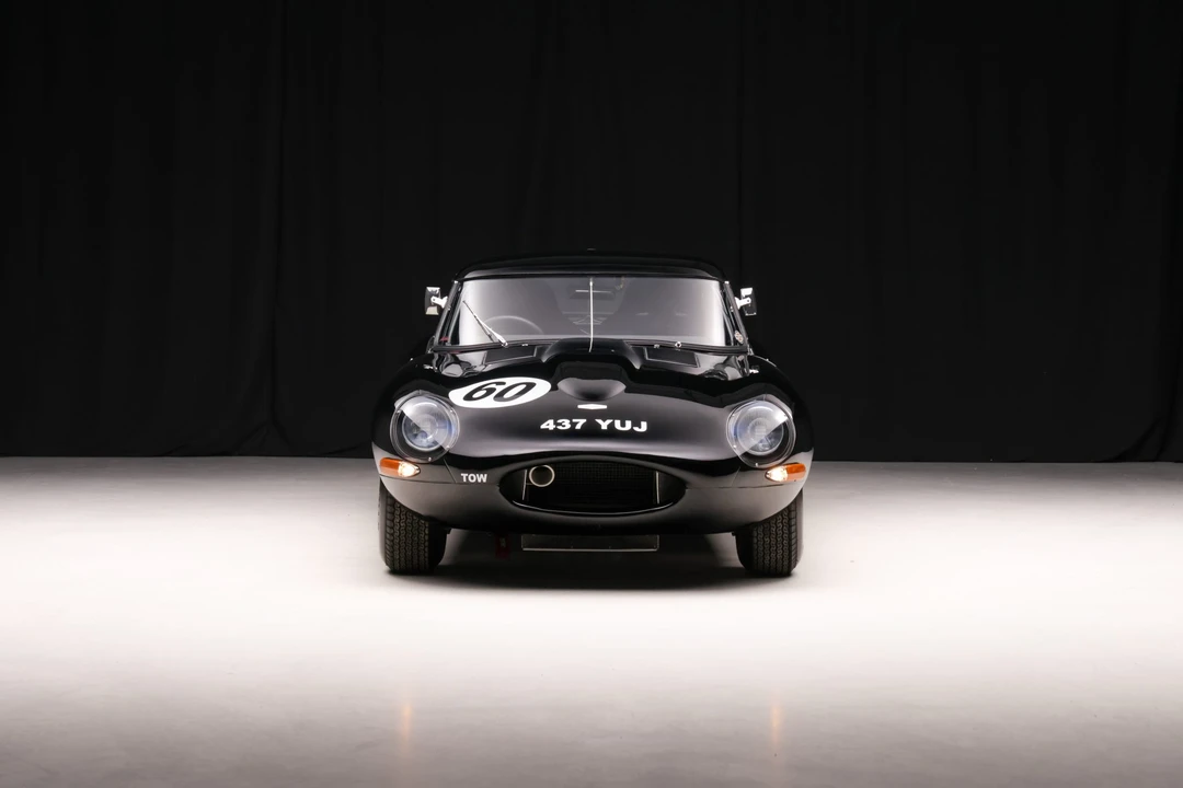 Jaguar Replica - Image 15 of 31