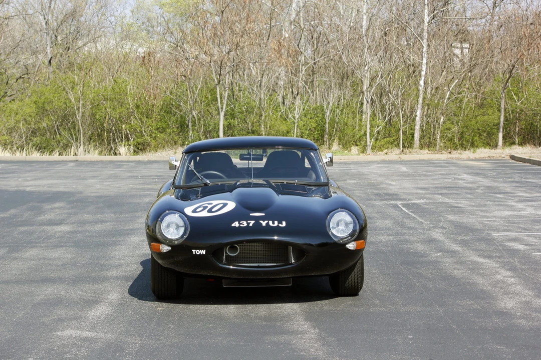Jaguar Replica - Image 23 of 31