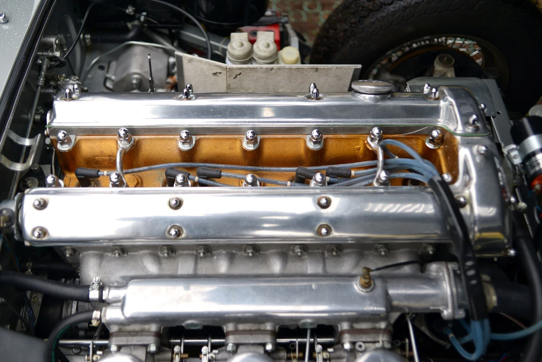 Jaguar E-Type Series 1 - Image 16 of 25