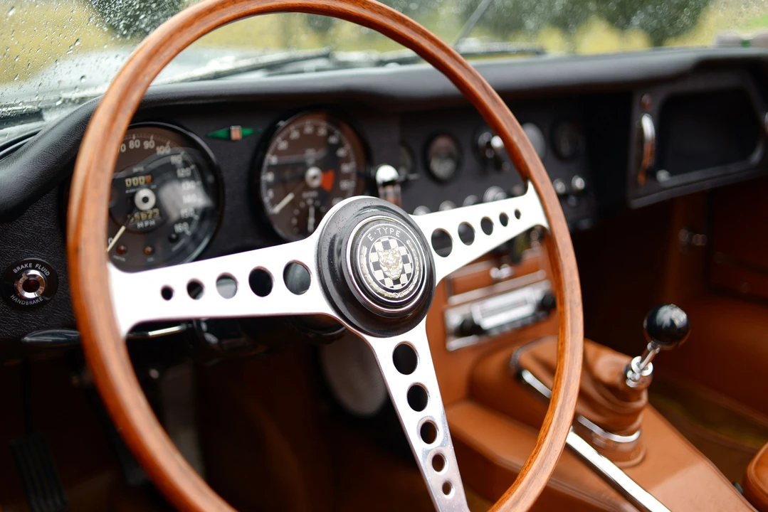 Jaguar E-Type Series 1 - Image 11 of 25