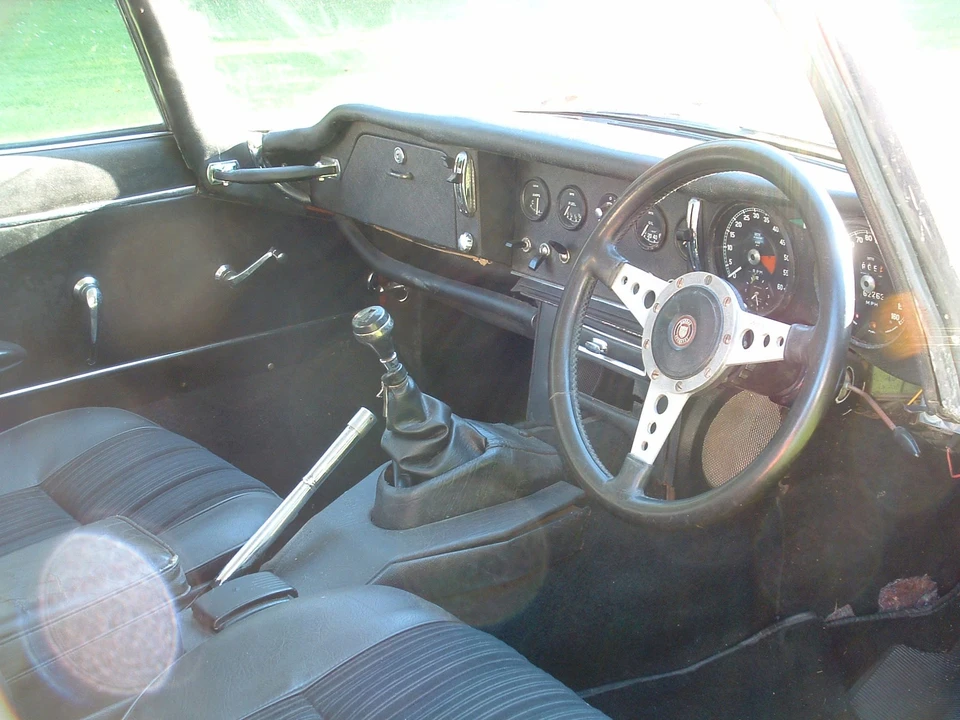 Jaguar E-Type Series 2 2+2 - Image 3 of 3