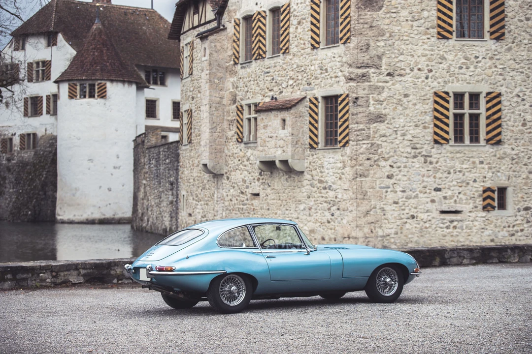 Jaguar E-Type Series 1 2+2 - Image 7 of 31
