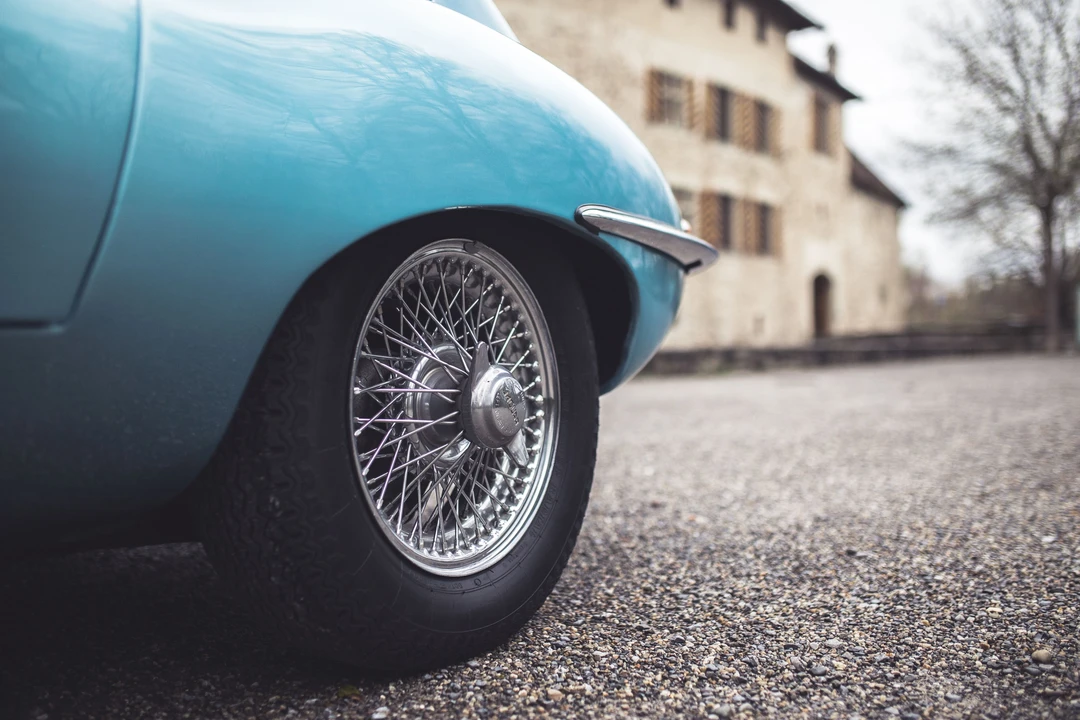 Jaguar E-Type Series 1 2+2 - Image 18 of 31