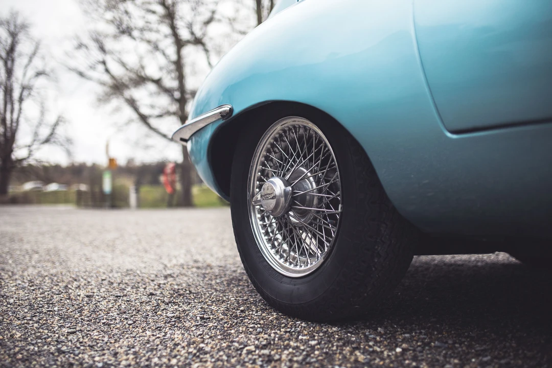 Jaguar E-Type Series 1 2+2 - Image 20 of 31