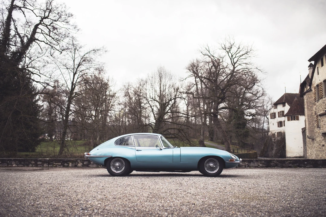 Jaguar E-Type Series 1 2+2 - Image 3 of 31