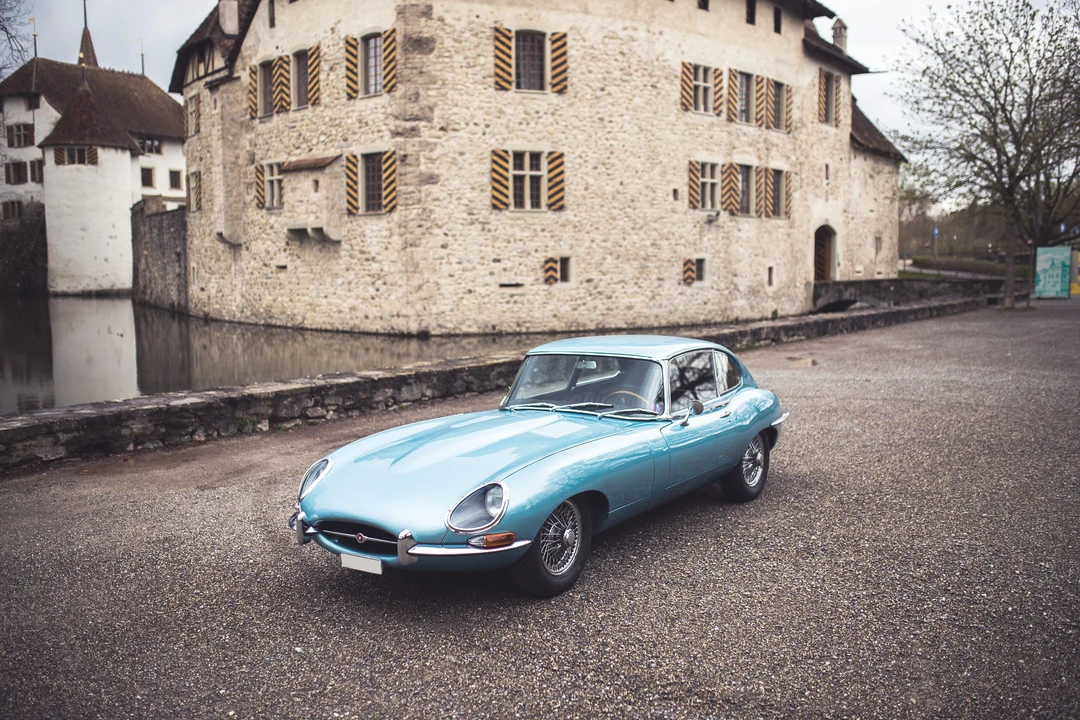 Jaguar E-Type Series 1 2+2 - Image 10 of 31