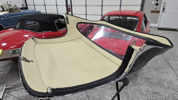 Parts & Memorabilia Bodywork - Image 3 of 4