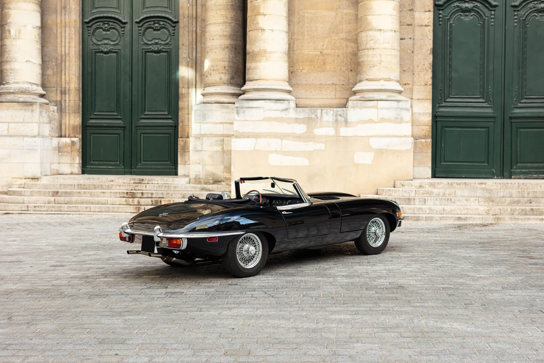 Jaguar E-Type Series 2 - Image 24 of 31