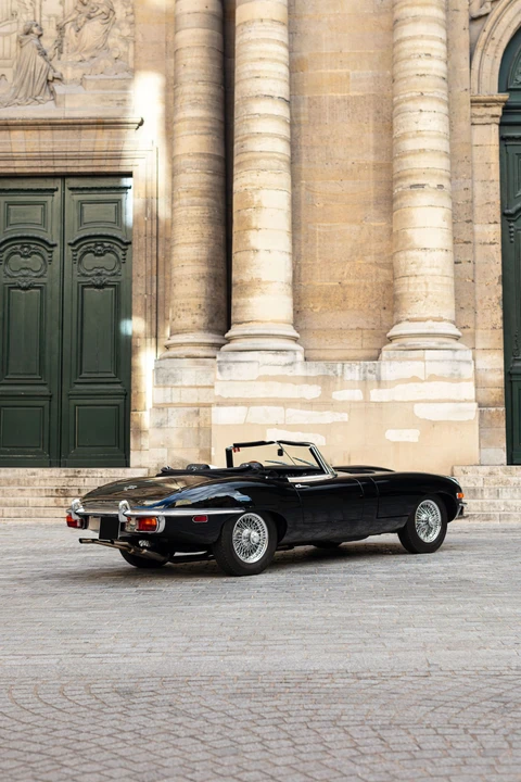 Jaguar E-Type Series 2 - Image 17 of 31