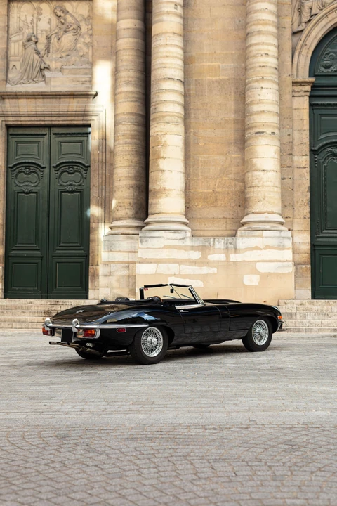 Jaguar E-Type Series 2 - Image 18 of 31