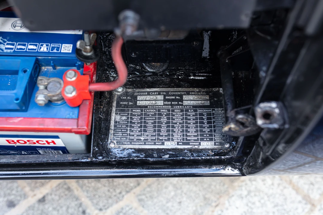 Jaguar E-Type Series 2 - Image 31 of 31