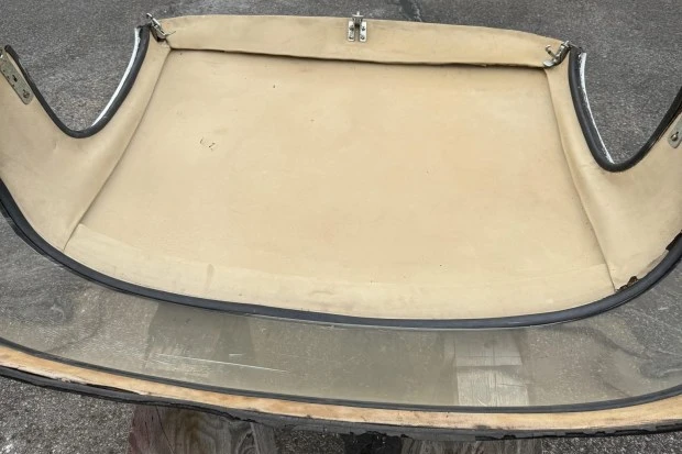 Parts & Memorabilia Bodywork - Image 3 of 3