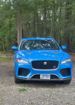 Jaguar F-PACE SVR