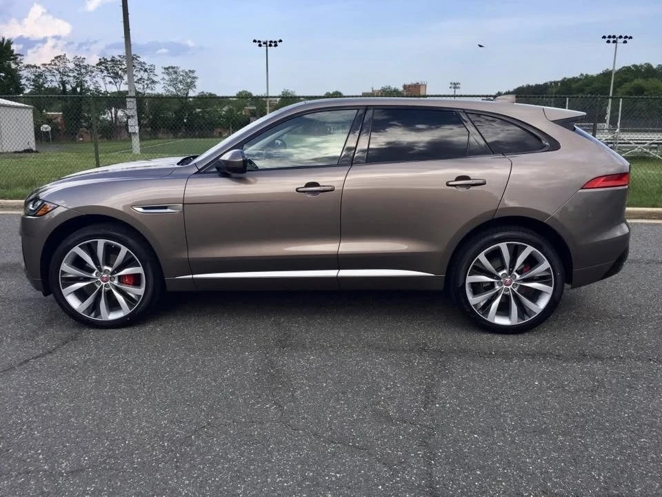 Jaguar F-Pace - Image 10 of 10