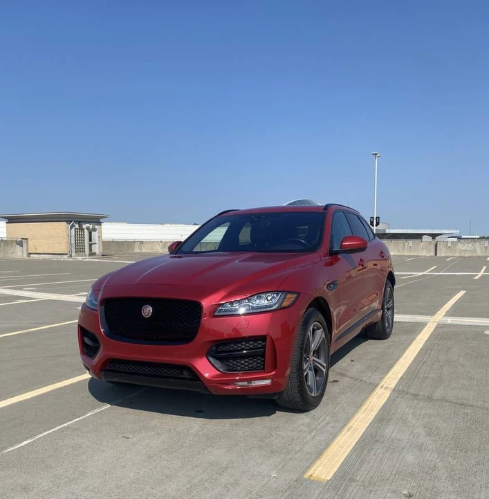 2019 Jaguar F-Pace - Image 4 of 10