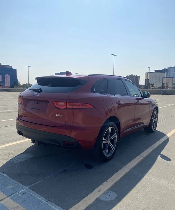 2019 Jaguar F-Pace - Image 2 of 10