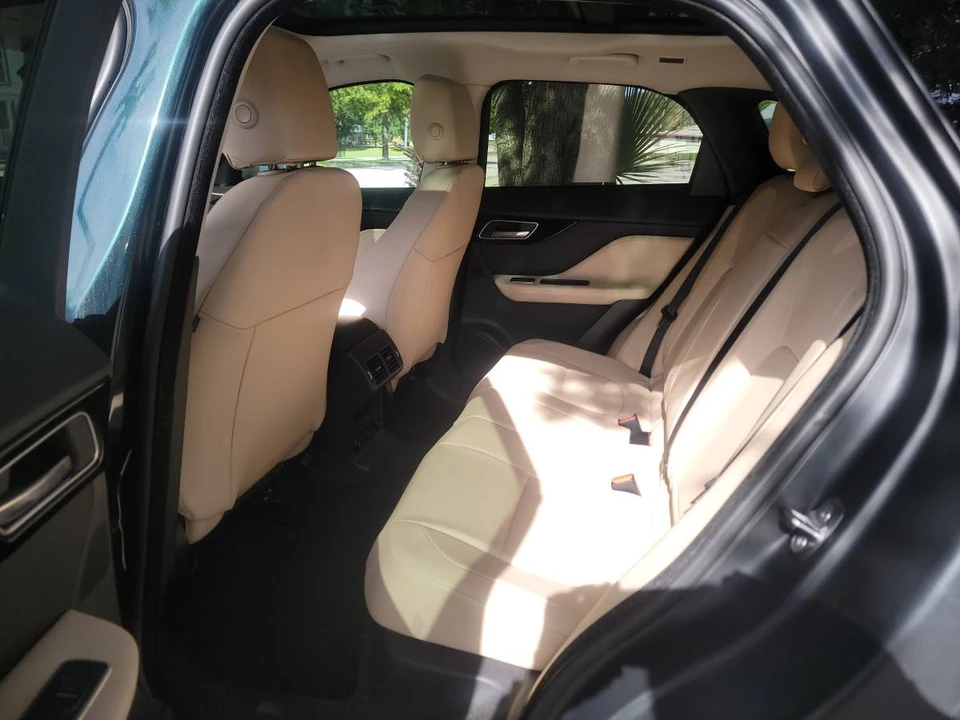 2018 Jaguar F-Pace - Image 7 of 7