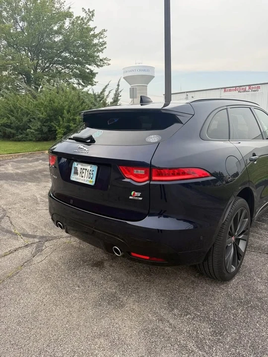 2020 Jaguar F-Pace - Image 4 of 10