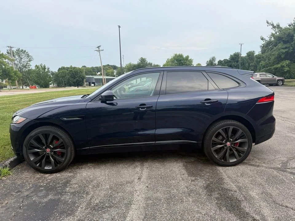 2020 Jaguar F-Pace - Image 6 of 10
