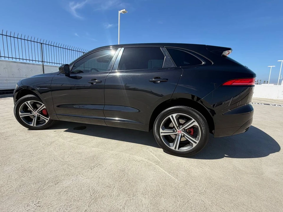 2020 Jaguar F-Pace - Image 2 of 17