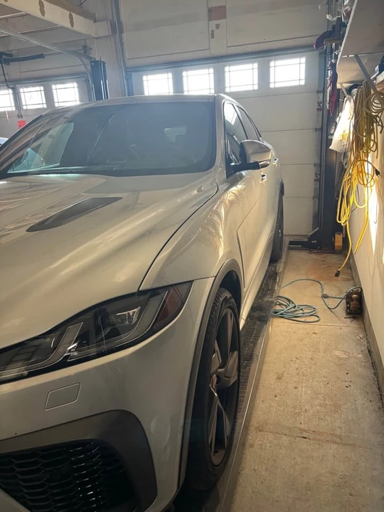 2023 Jaguar F-Pace SVR - Image 3 of 7