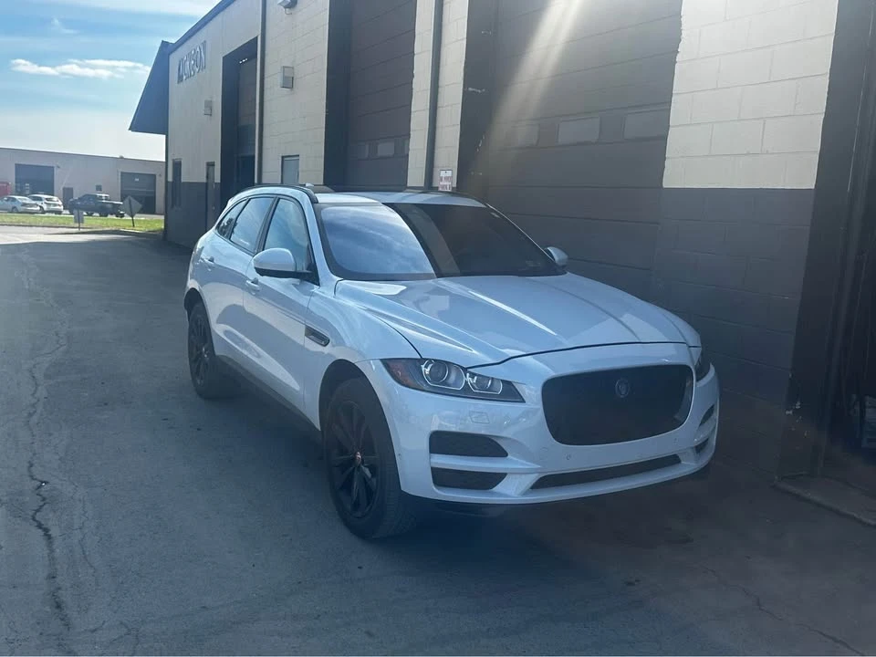 2019 Jaguar F-Pace - Image 2 of 5