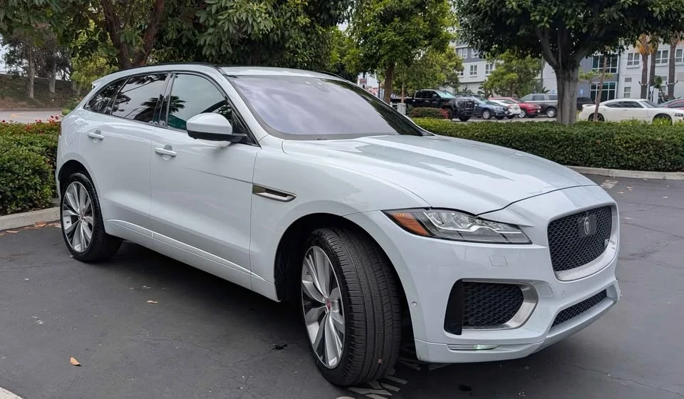 Jaguar F-Pace - Image 2 of 9