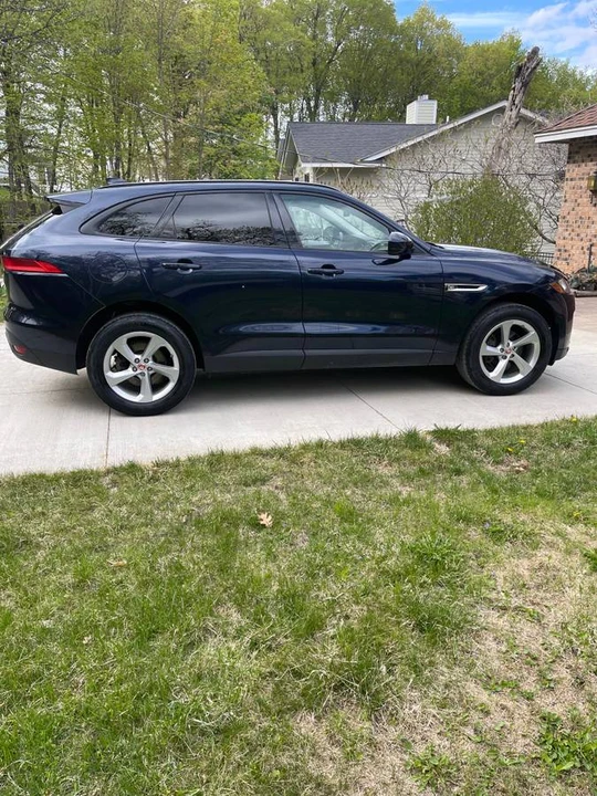 2018 Jaguar F-Pace - Image 3 of 4