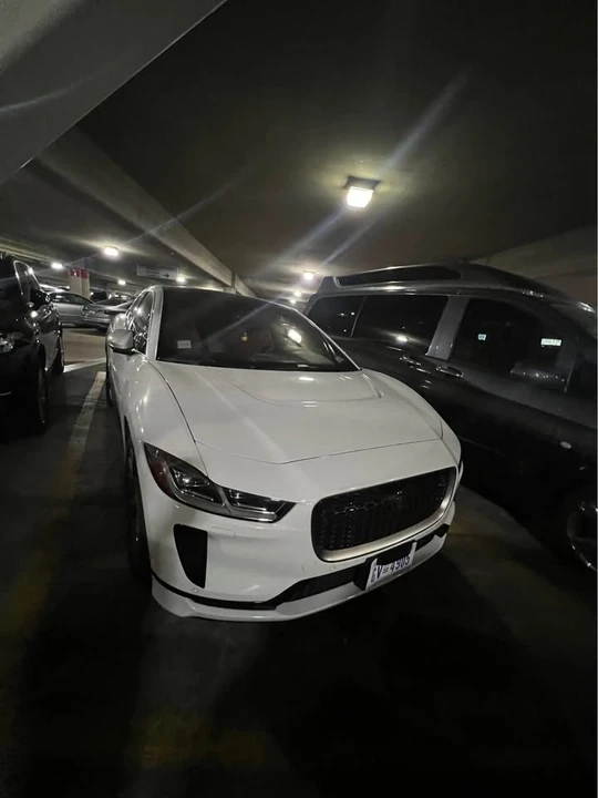2020 Jaguar I-Pace - Image 6 of 10