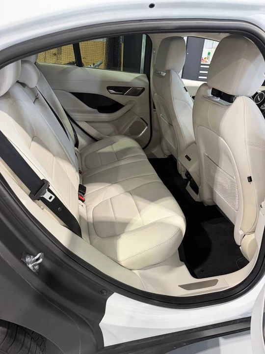2022 Jaguar I-Pace - Image 5 of 6