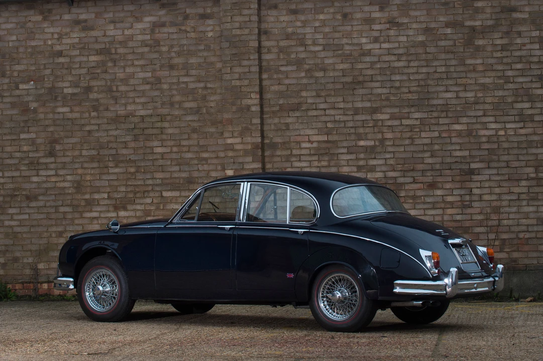 Jaguar Mark II - Image 3 of 9