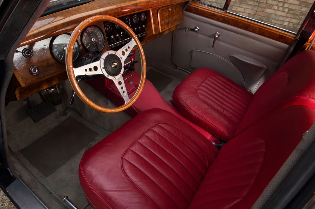 Jaguar Mark II - Image 4 of 9