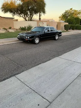 2003 Jaguar XJ8