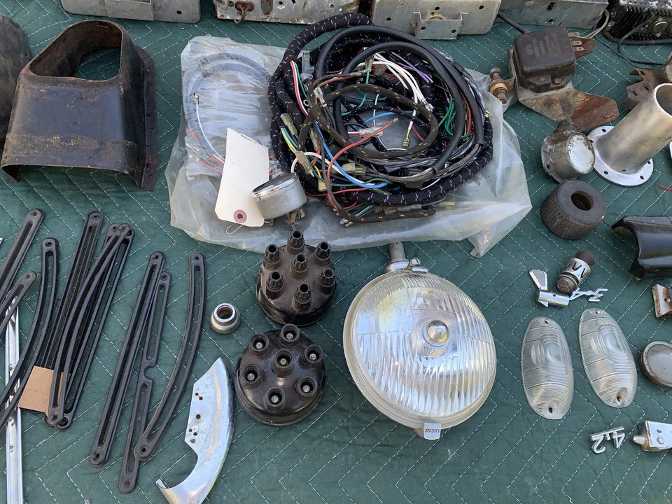 Parts & Memorabilia Mechanical Components - Image 24 of 31