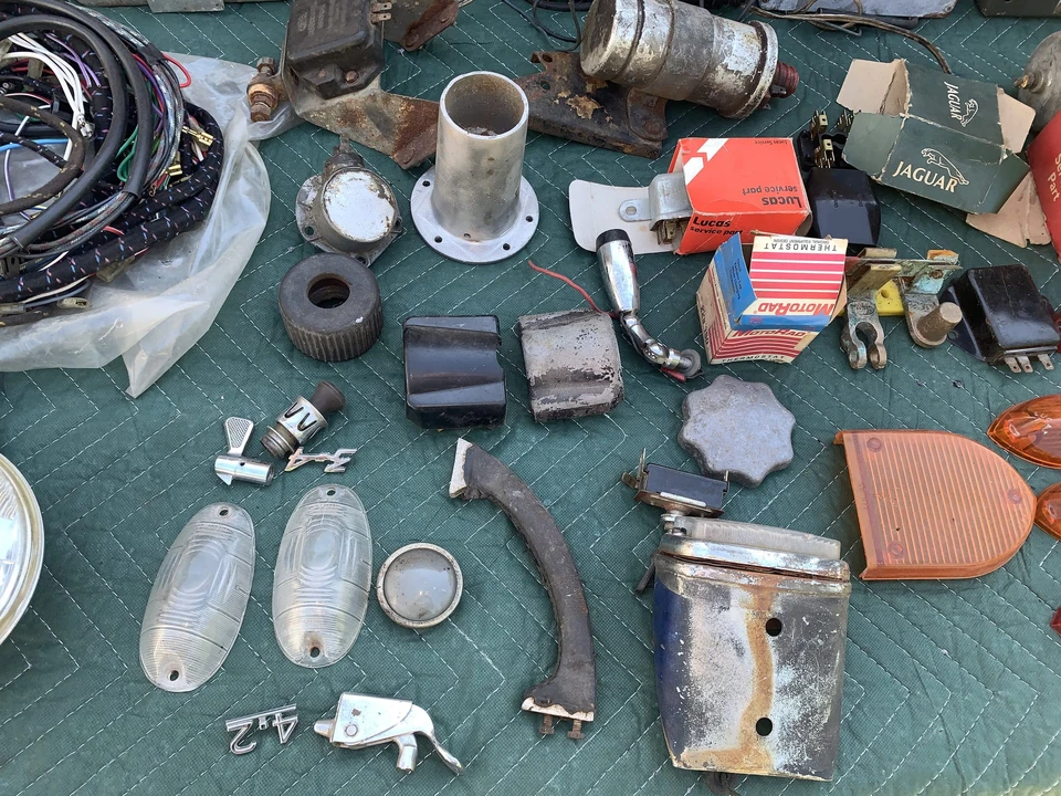 Parts & Memorabilia Mechanical Components - Image 25 of 31