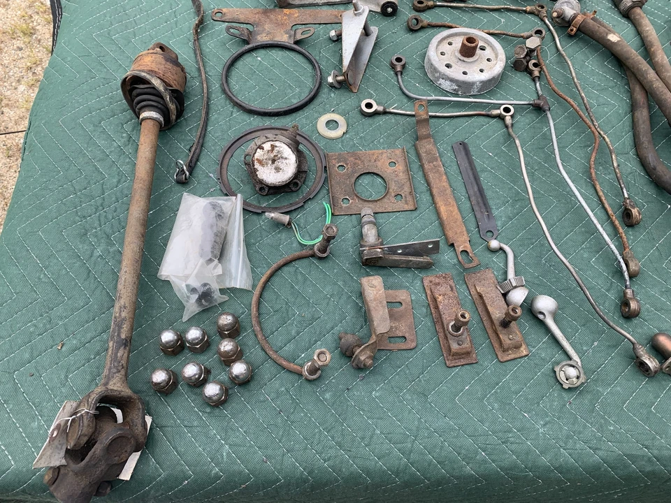 Parts & Memorabilia Mechanical Components - Image 3 of 31