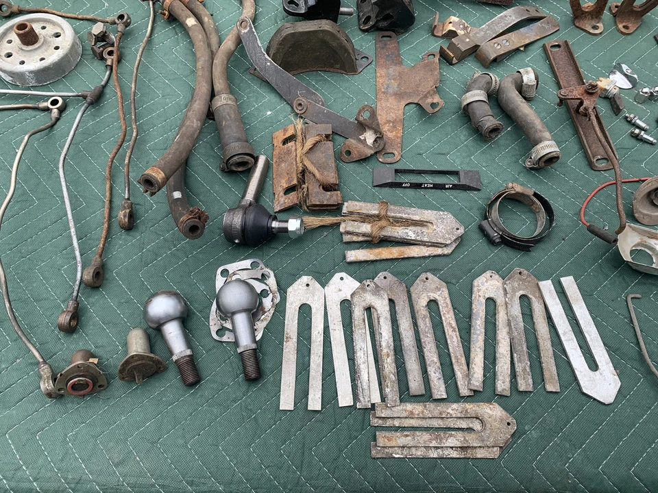 Parts & Memorabilia Mechanical Components - Image 5 of 31