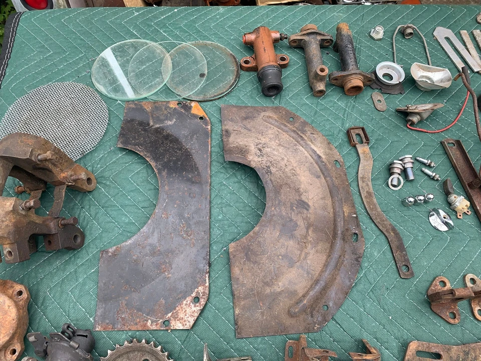 Parts & Memorabilia Mechanical Components - Image 14 of 31